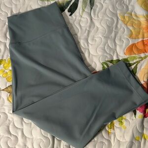 Misty glade size 14 wunder train lululemon 21”